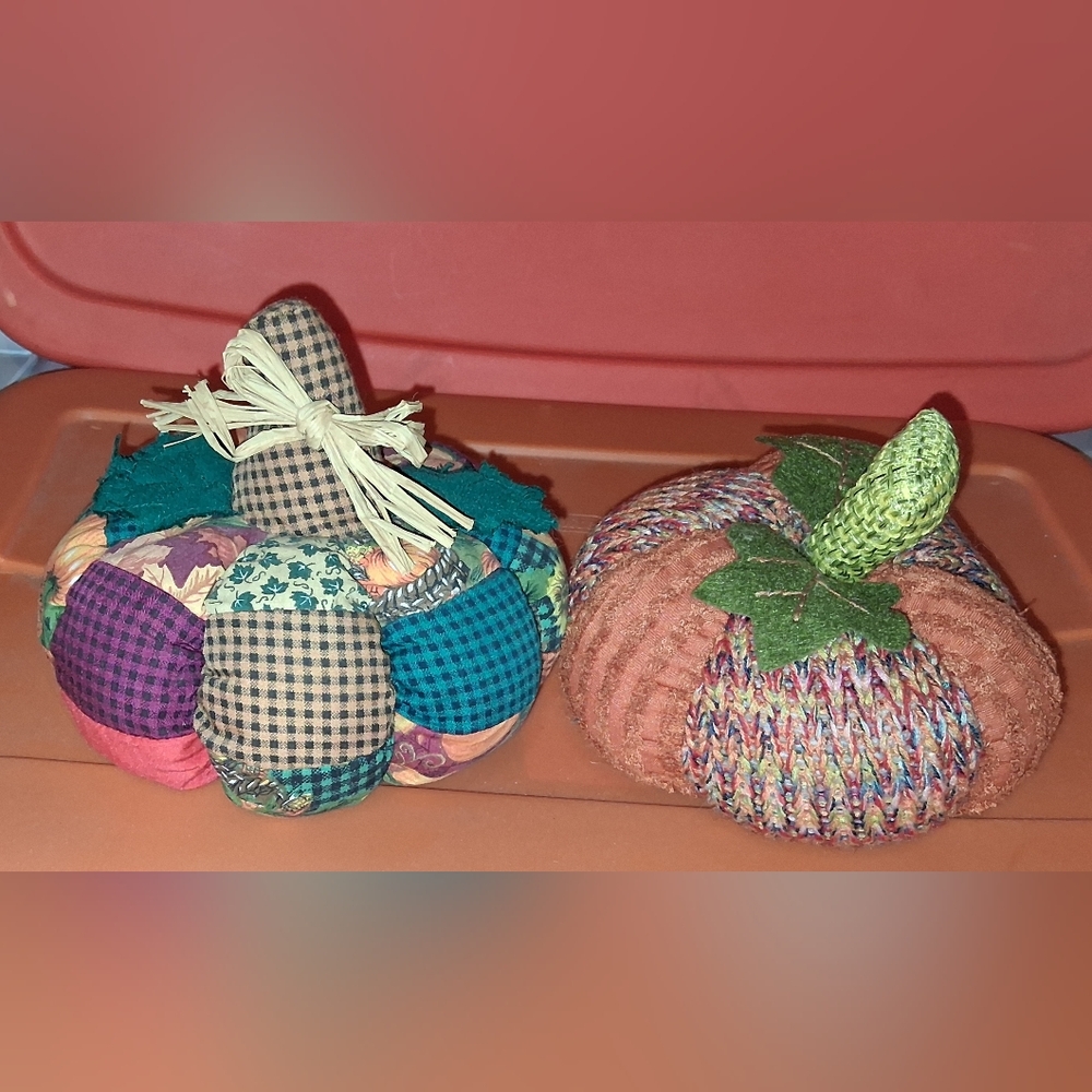 Fall Color Plush Pumpkin Collection (5) - Picture 7 of 8